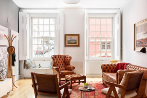 Chiado Apartments by Courtesy Morning